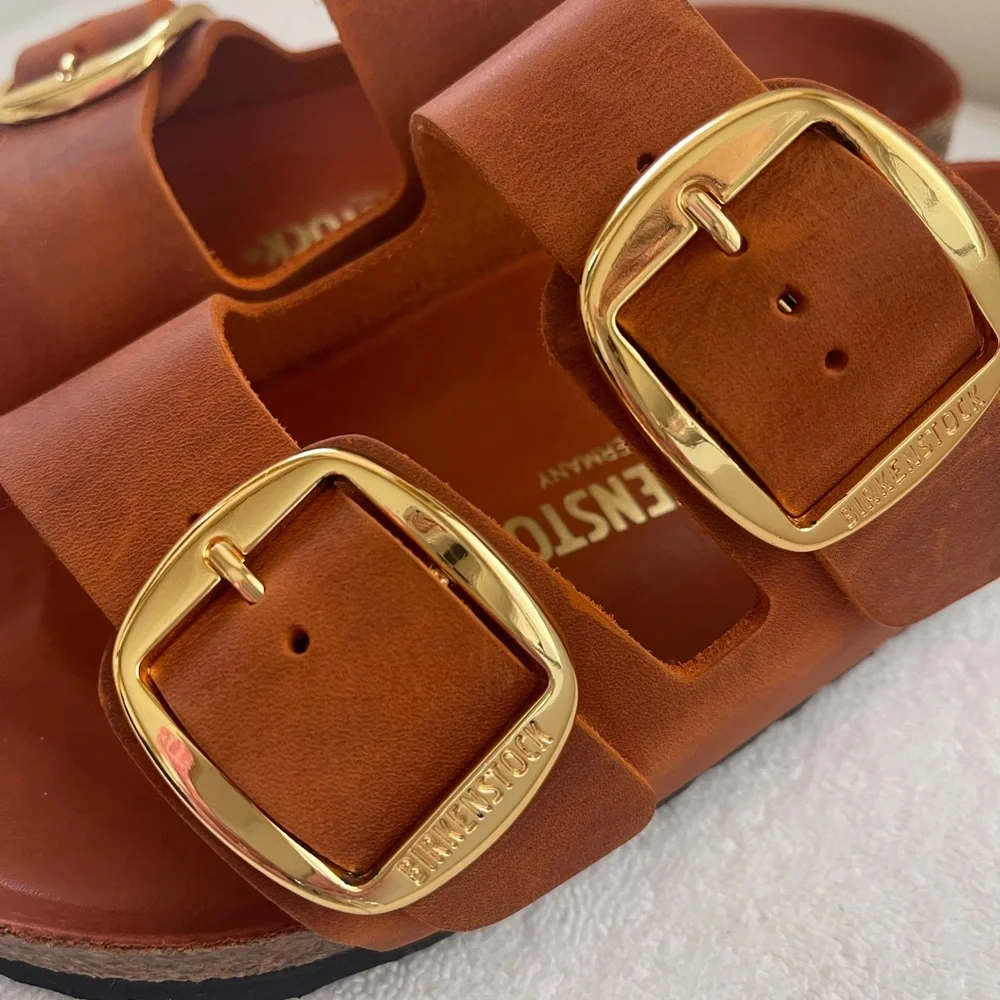 NEW BIRKENSTOCK ARIZONA BIG BUCKLE SLIDE SANDAL
BURNT ORANGE SIZE: 37 US6 - Picture 2 of 10